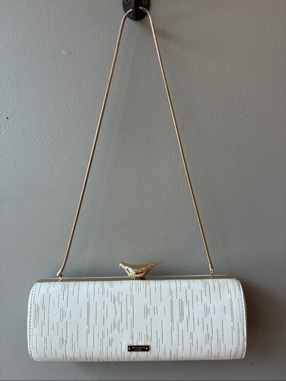 Kate Spade Wedding Belles White & Gold 'Mr. & Mrs.' Heart Clutch/Shoulder bag - Picture 6 of 9